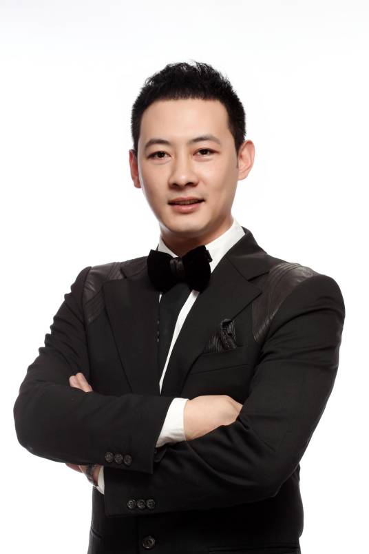 张少杰（国内拉丁舞冠军）