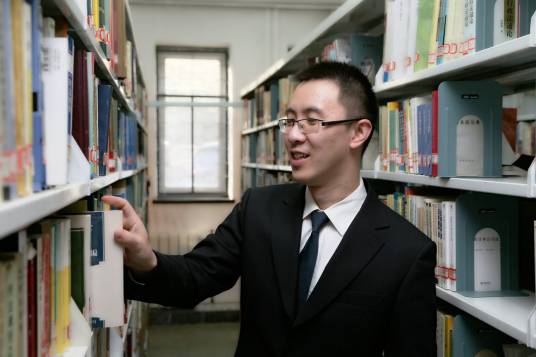 胡昌明（中国社会科学院法学研究所副研究员）