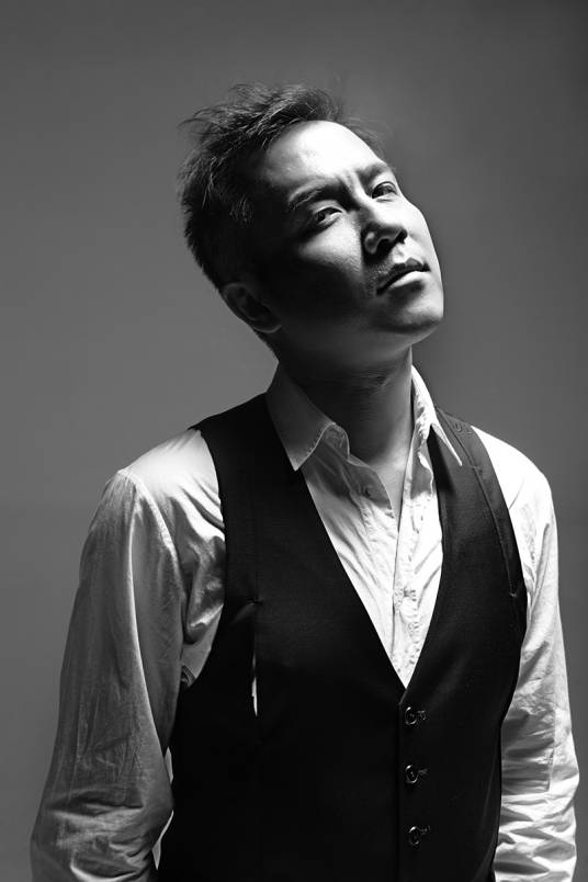 田龙（中国内地主持人、演员、播音主持金话筒得主）