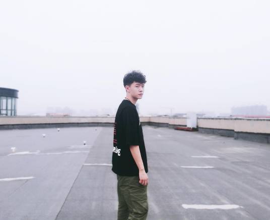 张紫豪