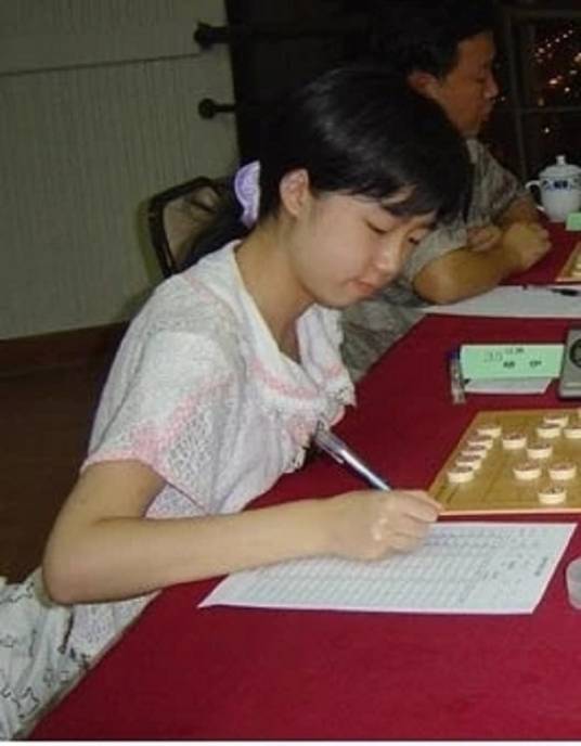 杨伊（象棋大师）