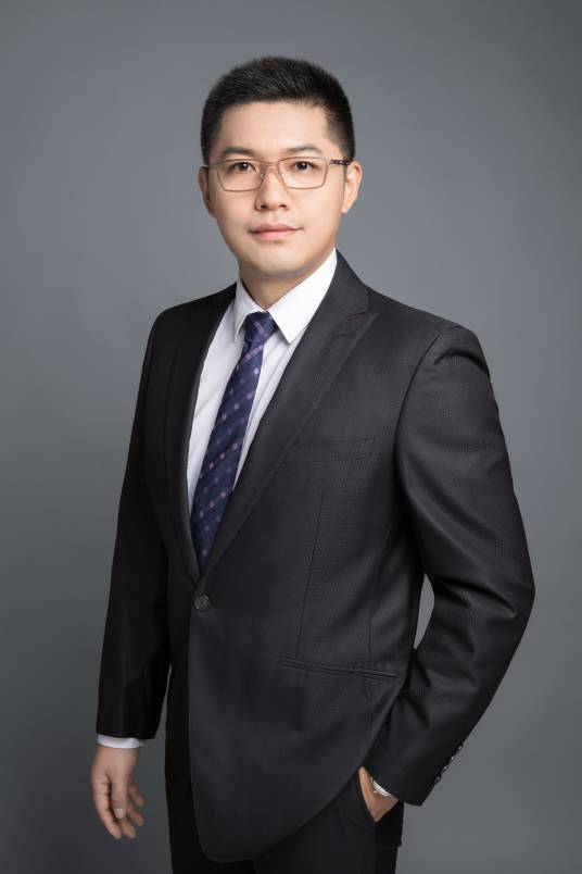 沈岩（中山大学电子与信息工程学院副教授）