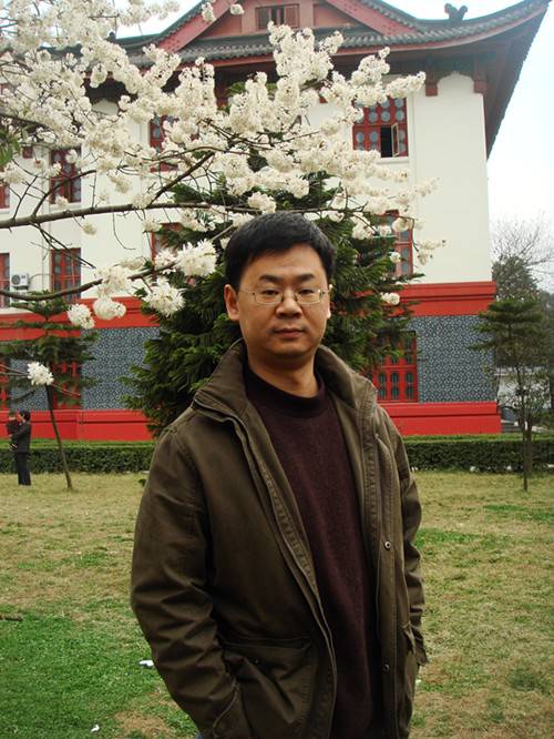 万毅（四川大学博士生导师）