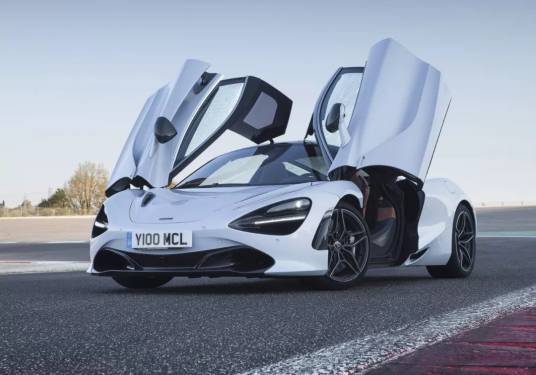 迈凯伦720S（迈凯伦公司生产的跑车）