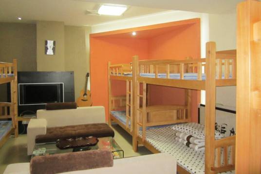 四房间青年旅馆