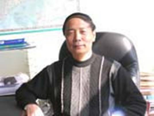 赵振英（辽宁师范大学教授）