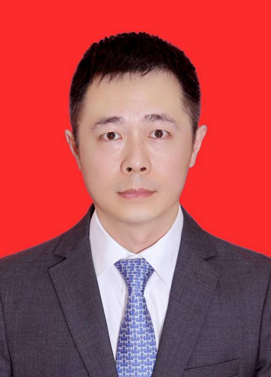 杨翔宇（四川省眉山市东坡区委副书记、区政府区长）