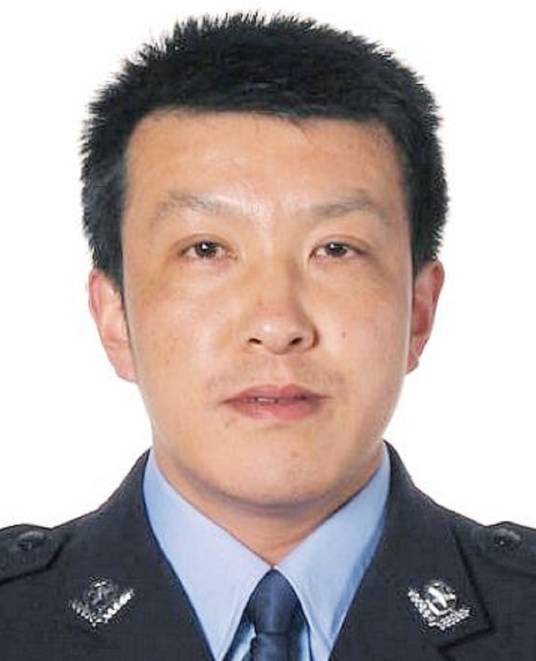 孙大伟（安徽省黄山市黟县公安局党委副书记、政委）