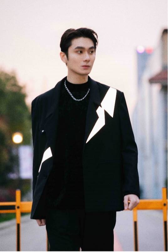 裘德（中国内地男歌手、词曲创作人、音乐制作人）