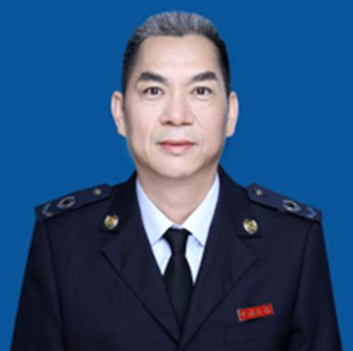 陈维忠（国家税务总局深圳市前海税务局局长）