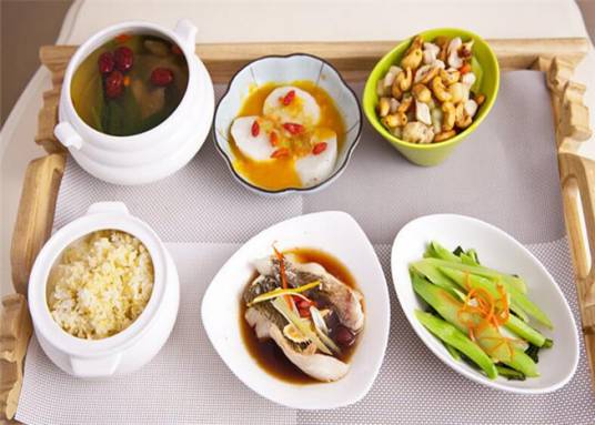 月子食谱