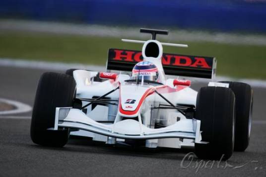 超级亚久里F1车队