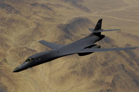 B-1B“枪骑兵”远程轰炸机
