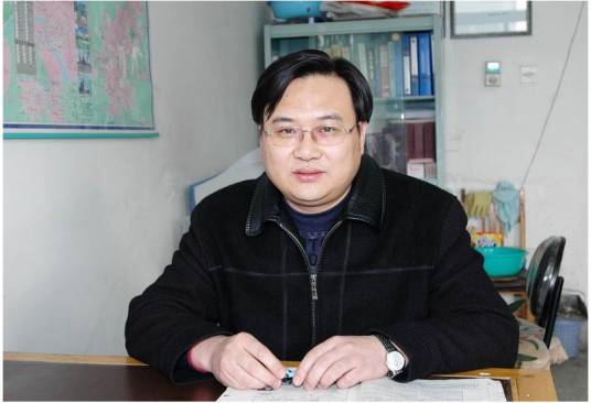 蔡源（本溪第一中学历史教师）