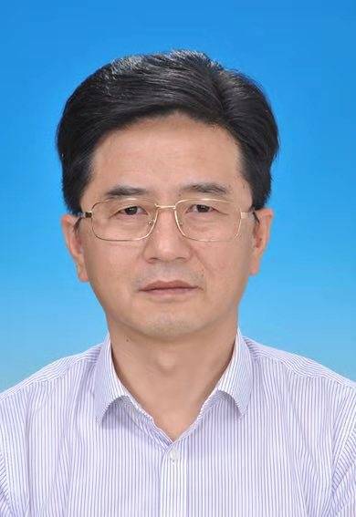 张文学（湖北汽车工业学院党委书记）