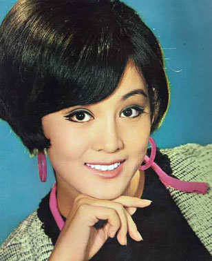 何莉莉（中国香港女演员）