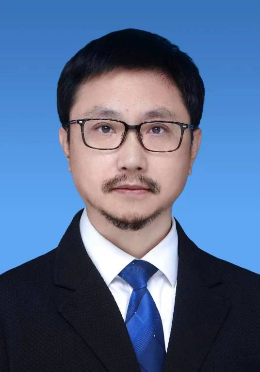 许锐（北京舞蹈学院党委副书记、院长）