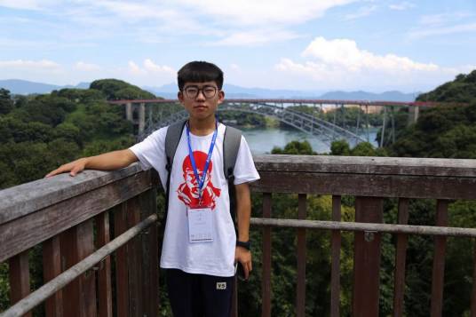 李尚（中华文化促进会剪纸艺术委员会参会委员）