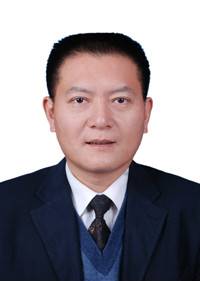 唐虎（吉首市人大常委会主任、党组书记）