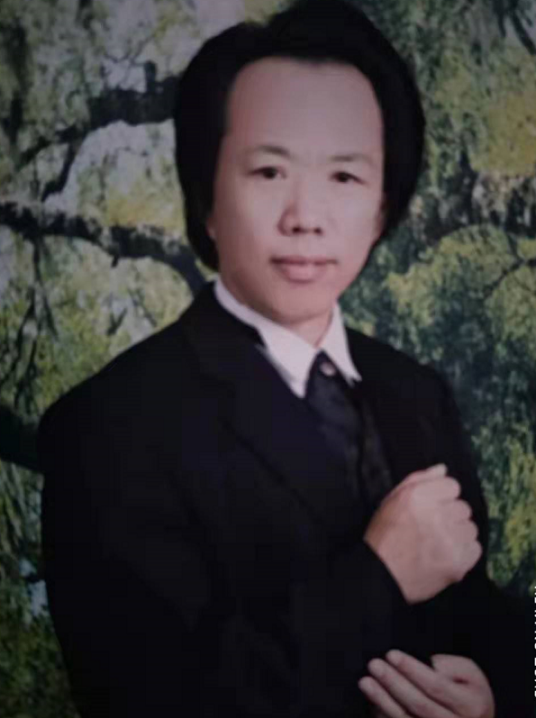 王庆来（歌唱家）