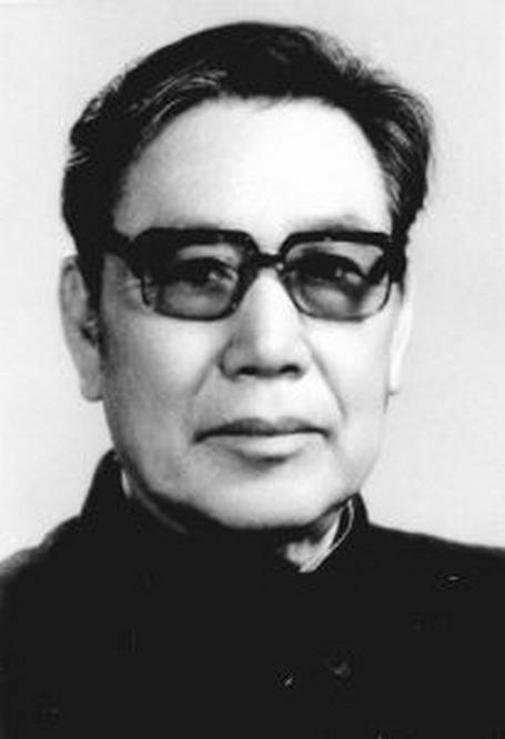 李启明（中共中央原顾问委员会委员）