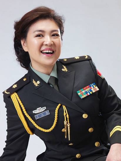万山红（中国内地女高音歌唱家）