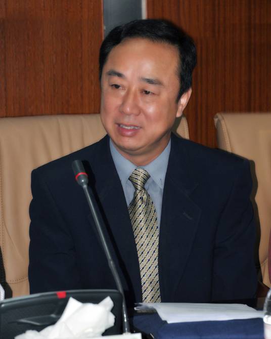 董平生（湖北省孝感市楚环中学特级教师）