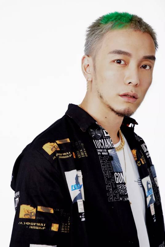 徐真真（中国内地男歌手）