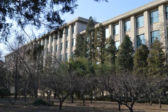 北京明园大学国学院