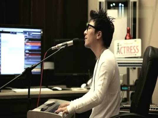 一朝芳草碧连天（巨一清演唱歌曲）