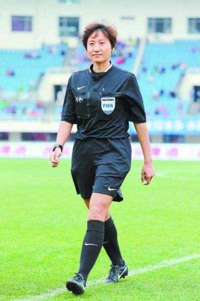 秦亮（1979年出生的足球裁判员）