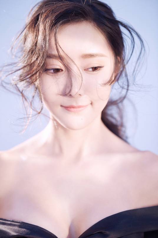 王馨瑶(中国内地影视女演员、模特)