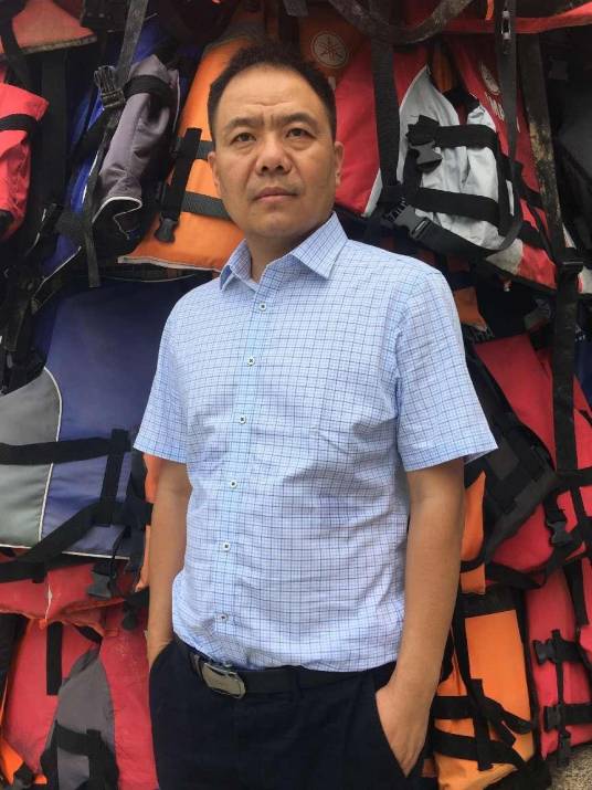 贺海涛（原中国美术学院培训中心主任、中国美术学院（老教授）艺术中心副主任）