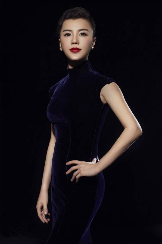 杨珊珊（中国青年钢琴艺术家、教授）