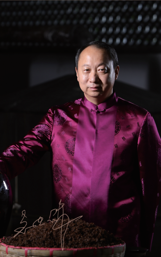 吴建峰（江苏今世缘酒业股份有限公司副董事长、副总经理）