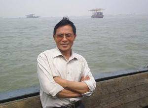 李伯勇（江西上犹县文联主席）