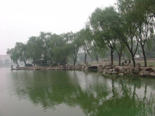 龙潭西湖