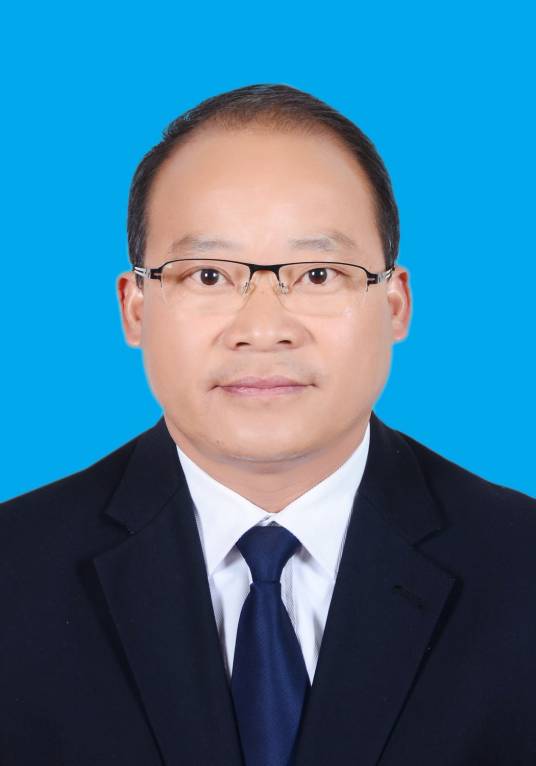 陈石（贵州省六盘水市人大常委会副主任，水城区委书记，水城经济开发区党工委书记，区人武部党委第一书记）