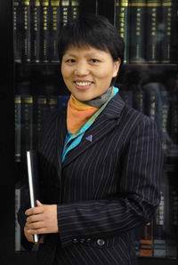 王玉荣（对外经济贸易大学国际商学院教授）