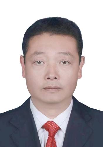 左晖（云南省昆明市晋宁区政协党组书记、主席）