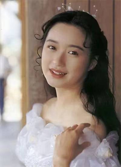 杨羚（中国香港女演员）