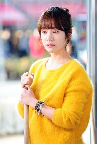 朴荷（韩国SBS电视台电视剧《屋塔房王世子》女主角）