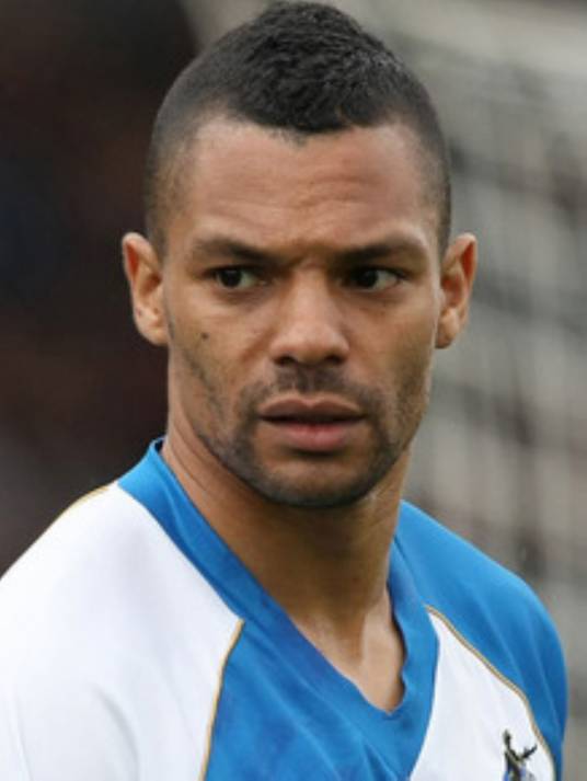 阿隆·莱斯科特