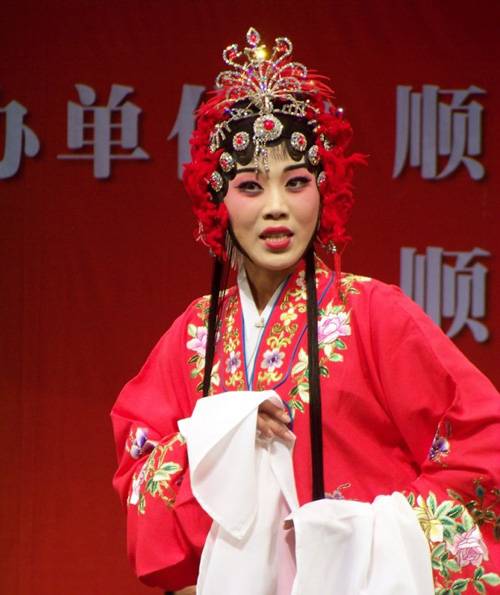 孙明月（戏曲演员）