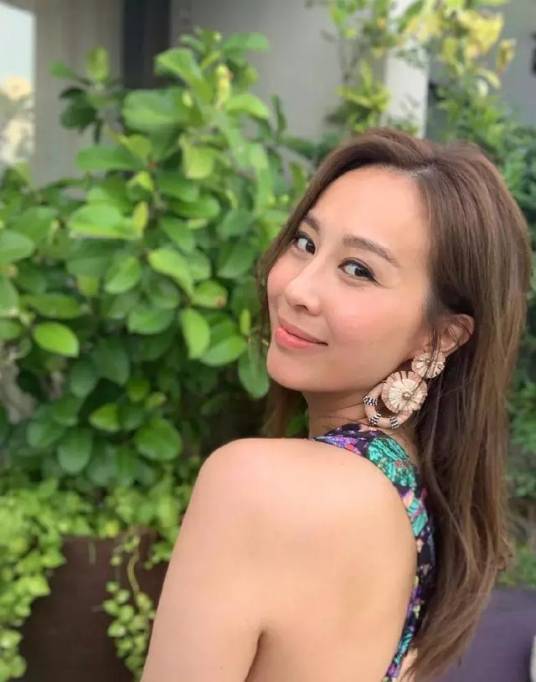 曹敏莉（中国香港女演员、2003年香港小姐冠军）