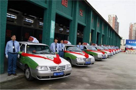 CNG双燃料汽车