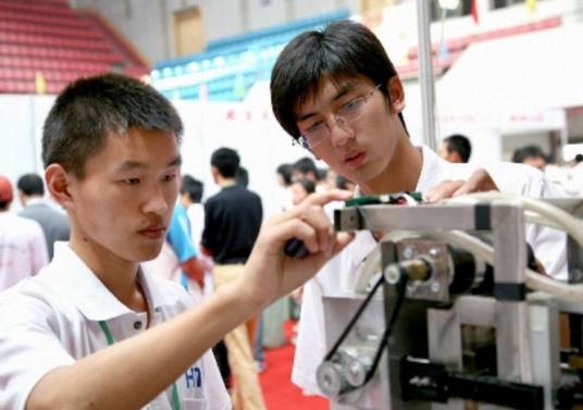 全国大学生机械创新设计大赛