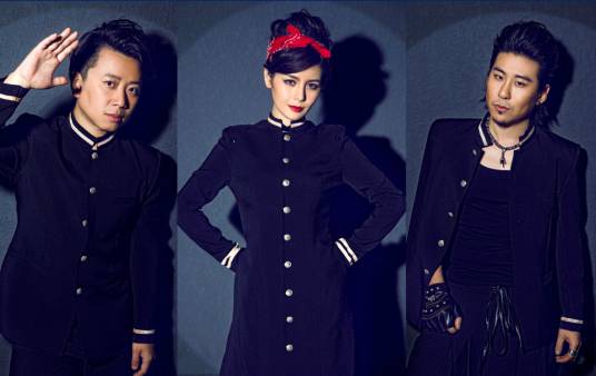 小爱与花儿乐队