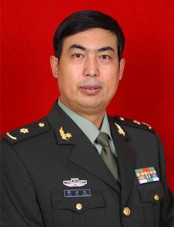 郭树忠（深圳新风和睦家医院主任医师、教授、博士生导师）