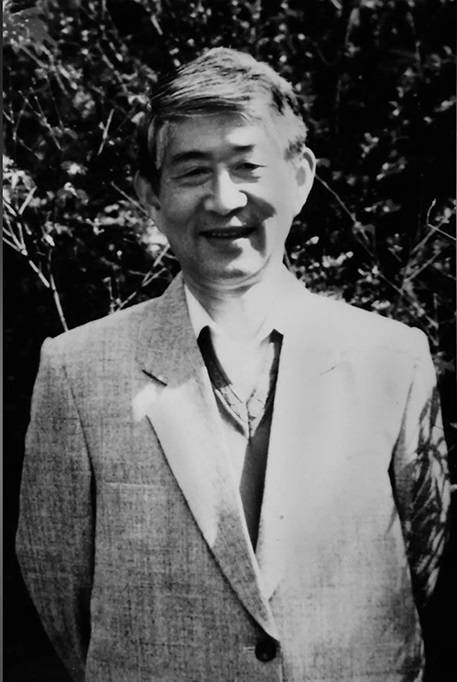 叶春华（复旦大学新闻学院教授）